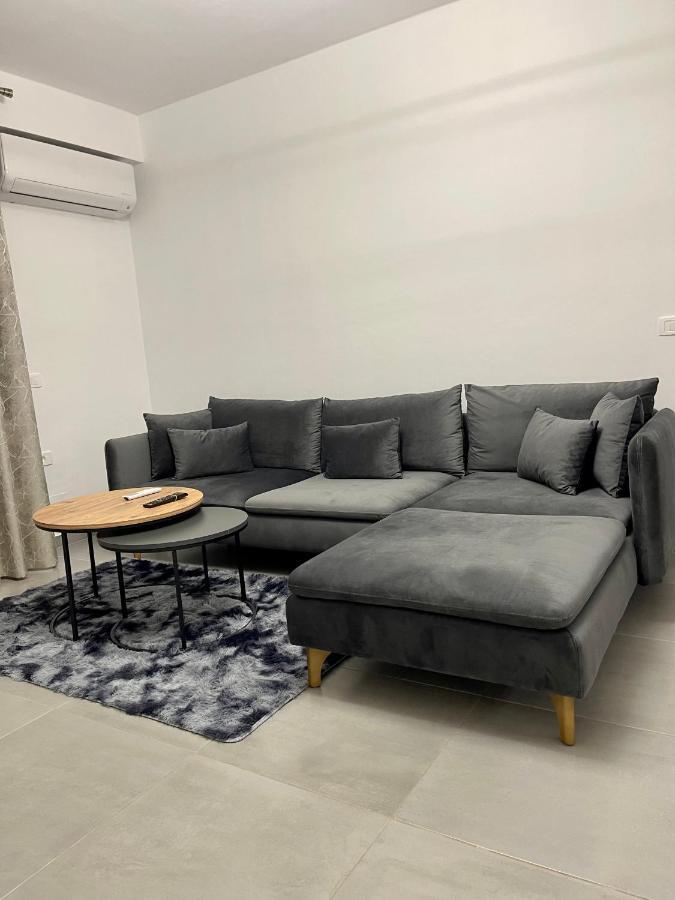 Seaview Modern Two Bedroom *